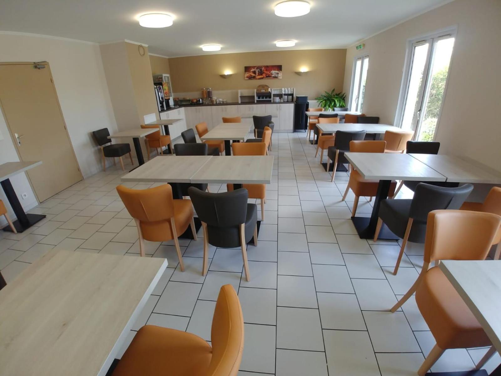 Hotel Altina Pacy-sur-Eure Εξωτερικό φωτογραφία