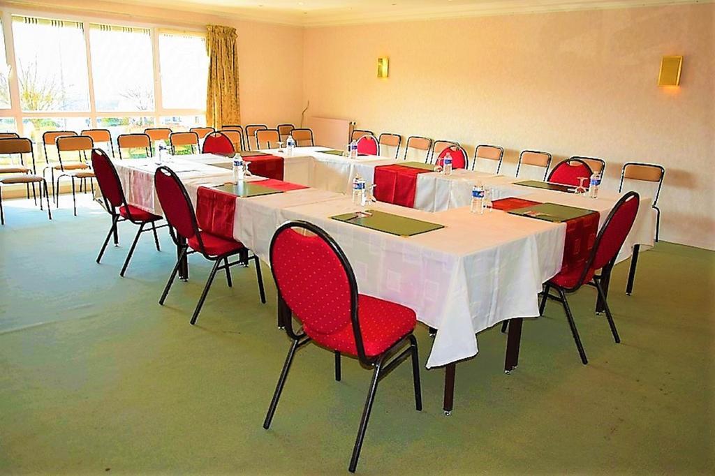Hotel Altina Pacy-sur-Eure Εξωτερικό φωτογραφία