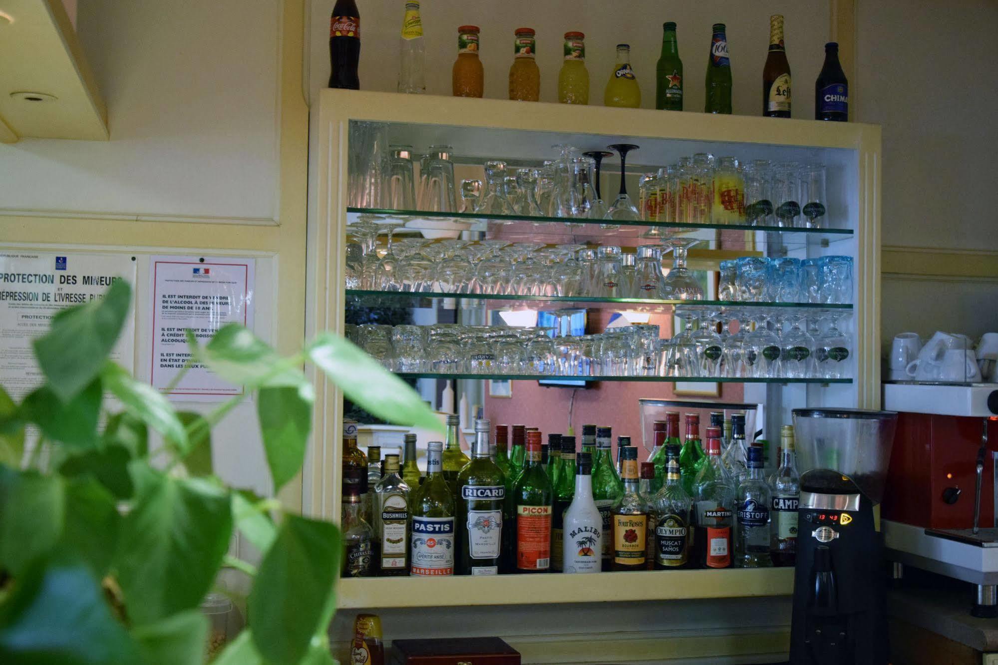 Hotel Altina Pacy-sur-Eure Εξωτερικό φωτογραφία