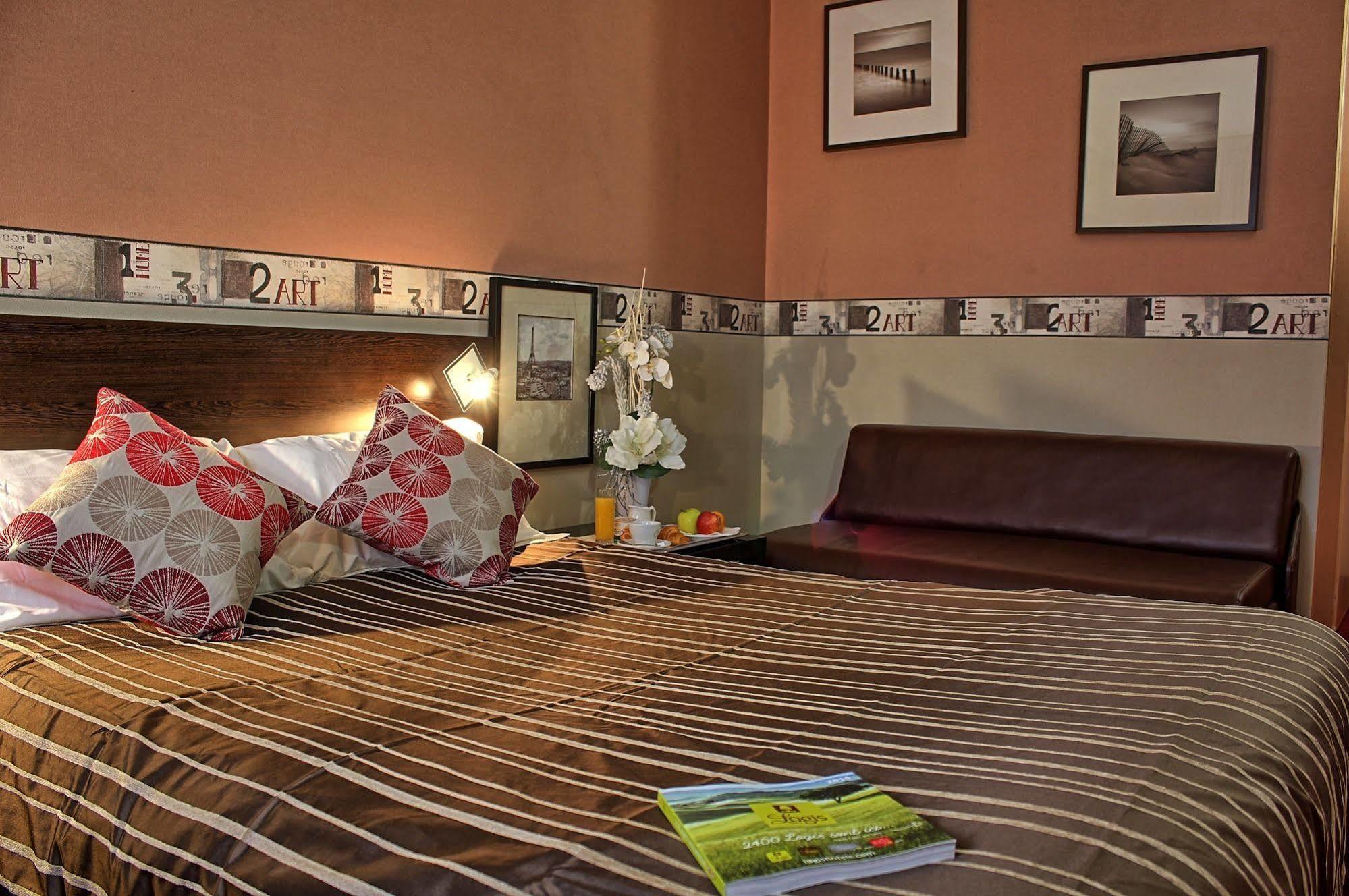 Hotel Altina Pacy-sur-Eure Εξωτερικό φωτογραφία