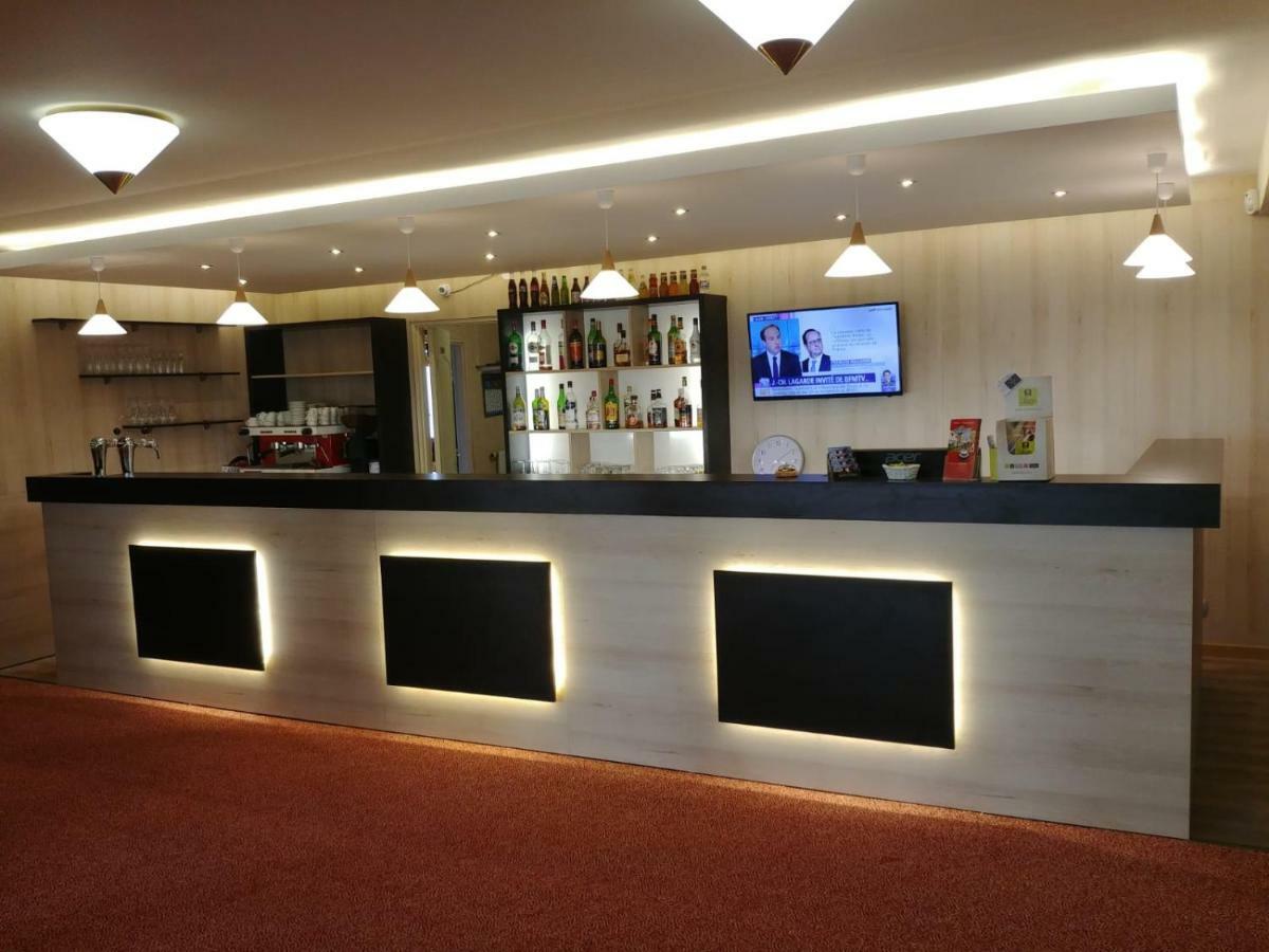 Hotel Altina Pacy-sur-Eure Εξωτερικό φωτογραφία