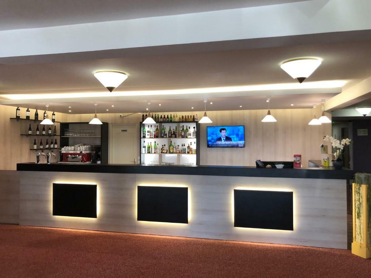 Hotel Altina Pacy-sur-Eure Εξωτερικό φωτογραφία
