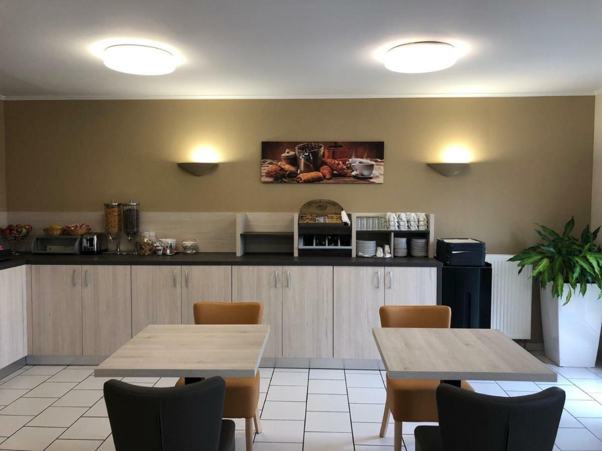 Hotel Altina Pacy-sur-Eure Εξωτερικό φωτογραφία